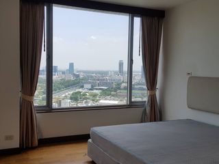 For sale 3 bedrooms condo in Pathum Wan, Bangkok