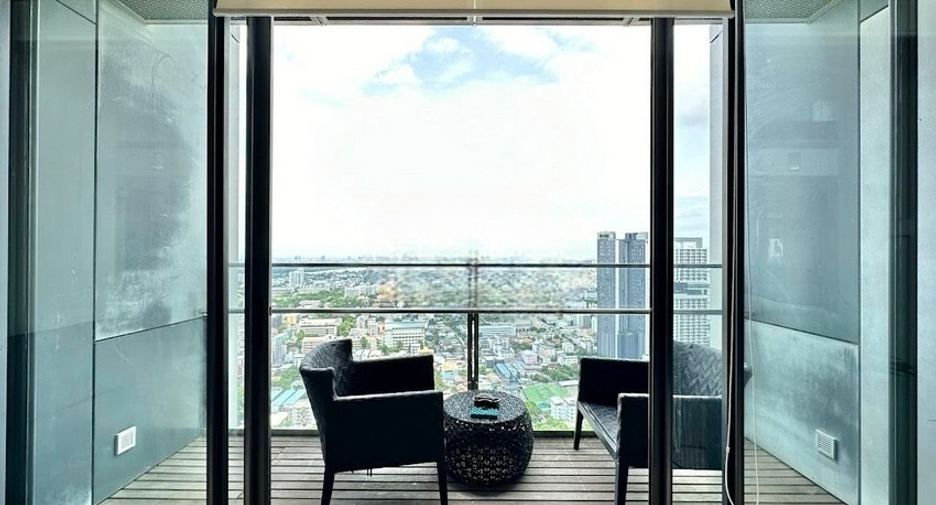 For rent and for sale 4 bedrooms condo in Sathon, Bangkok
