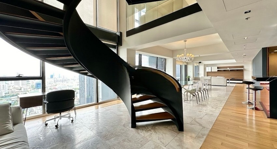 For rent and for sale 4 bedrooms condo in Sathon, Bangkok