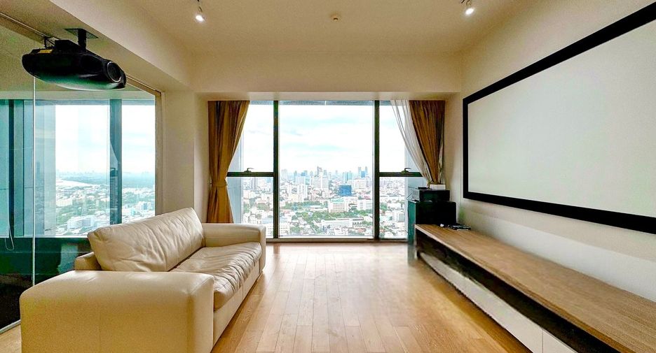 For rent and for sale 4 bedrooms condo in Sathon, Bangkok