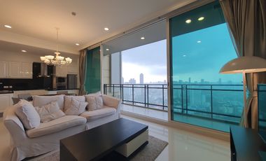 For rent 2 bedrooms condo in Watthana, Bangkok