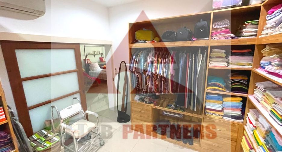 For sale 6 bedrooms villa in Hua Hin, Prachuap Khiri Khan