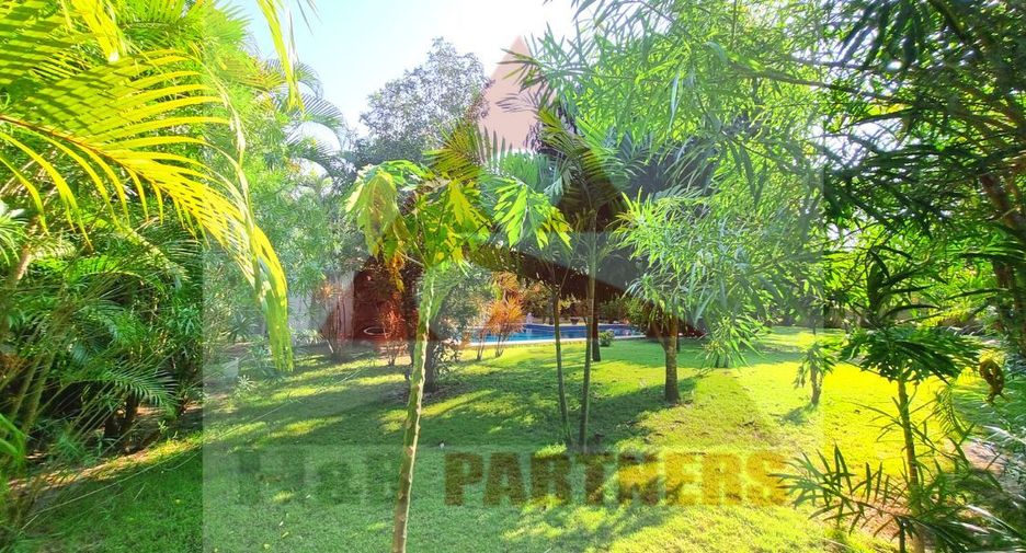 For sale 6 bedrooms villa in Hua Hin, Prachuap Khiri Khan
