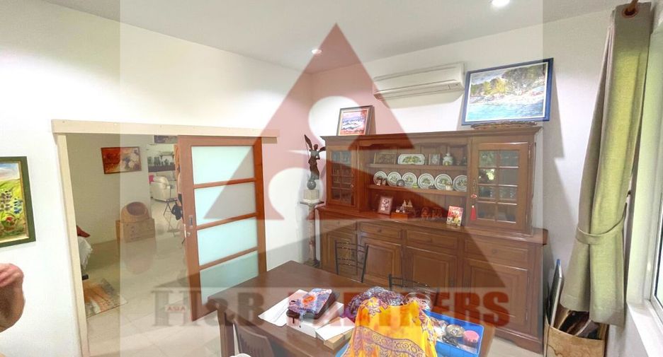 For sale 6 bedrooms villa in Hua Hin, Prachuap Khiri Khan