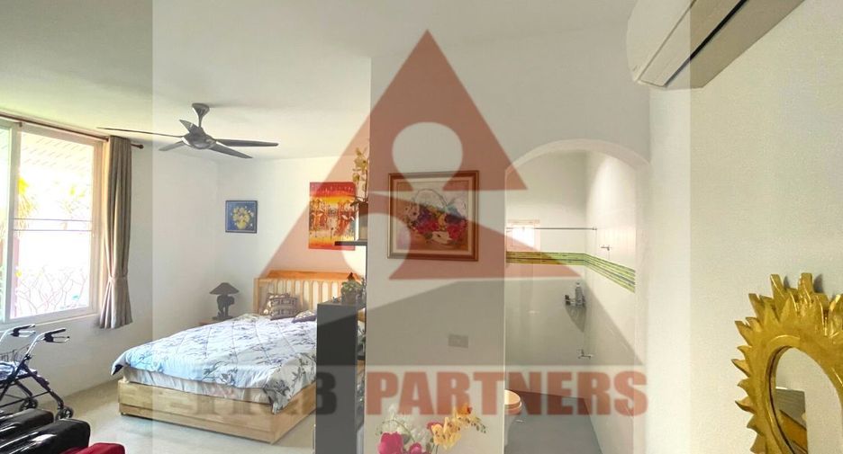 For sale 6 bedrooms villa in Hua Hin, Prachuap Khiri Khan