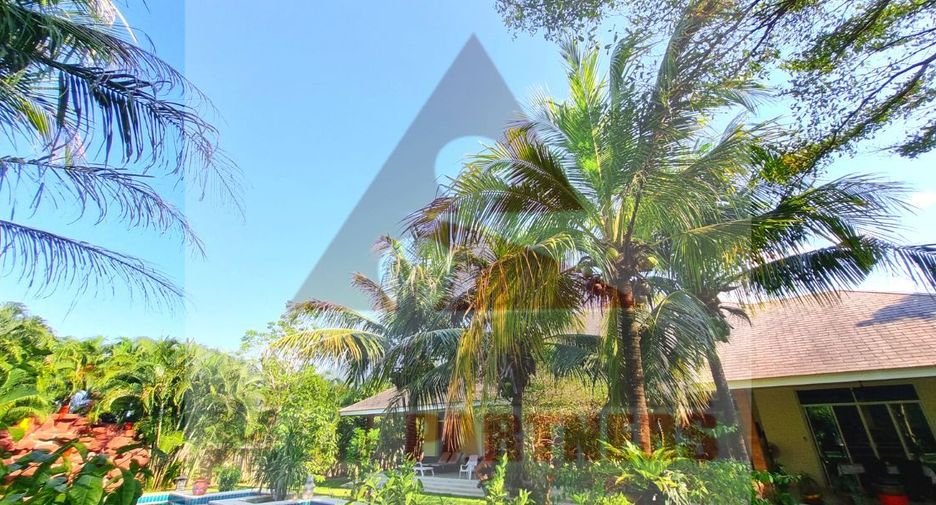 For sale 6 bedrooms villa in Hua Hin, Prachuap Khiri Khan
