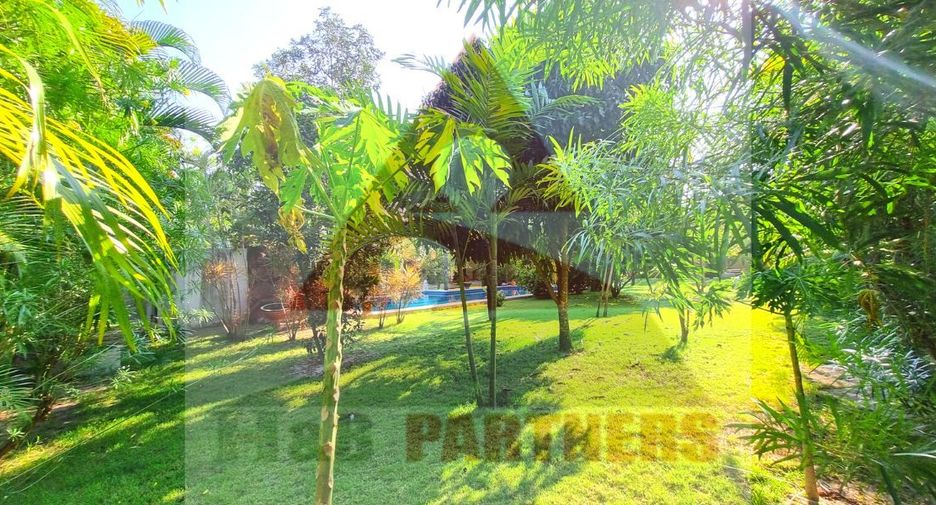 For sale 6 bedrooms villa in Hua Hin, Prachuap Khiri Khan