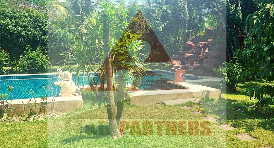 For sale 6 bedrooms villa in Hua Hin, Prachuap Khiri Khan