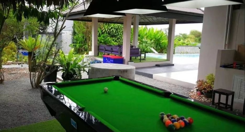 À vendre 8 chambres villa à Sattahip, Chonburi