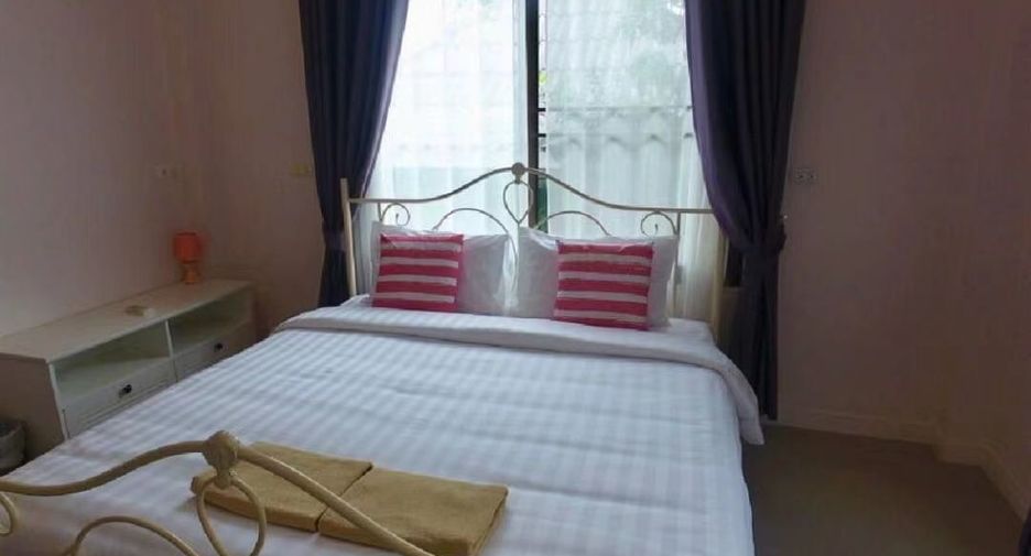 À vendre 8 chambres villa à Sattahip, Chonburi