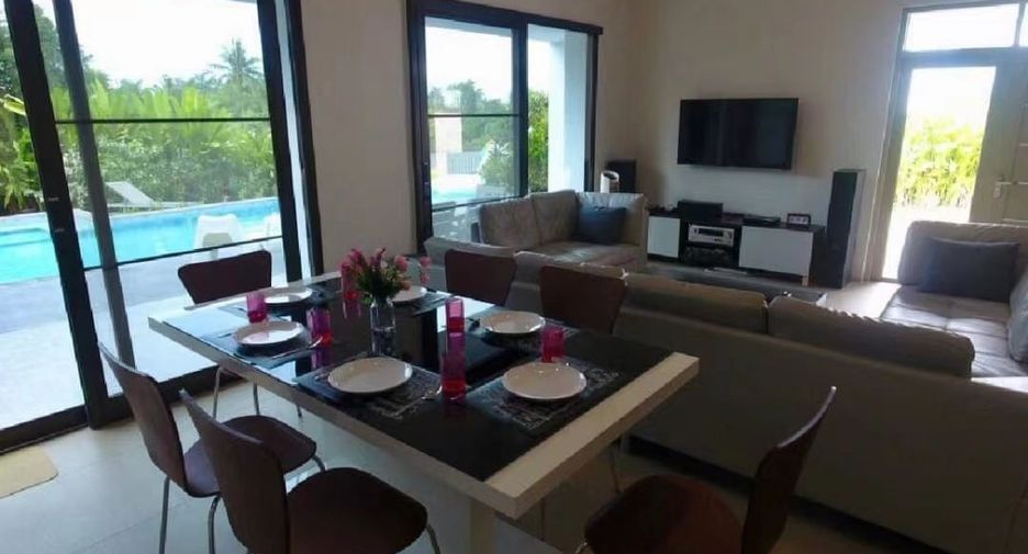 À vendre 8 chambres villa à Sattahip, Chonburi