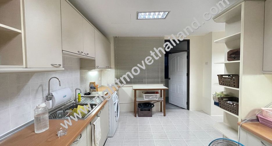 For rent and for sale 3 bedrooms condo in Watthana, Bangkok
