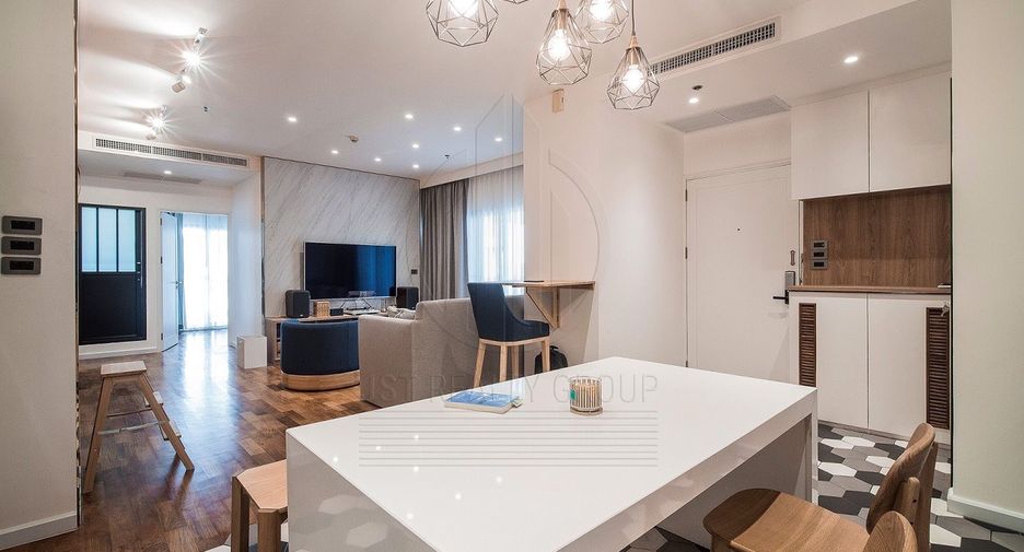 For rent 2 bedrooms condo in Watthana, Bangkok