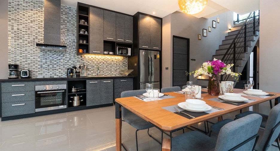 For rent 4 bedrooms villa in Thalang, Phuket