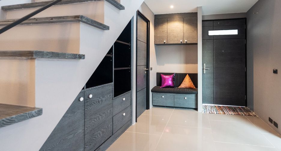 For rent 4 bedrooms villa in Thalang, Phuket