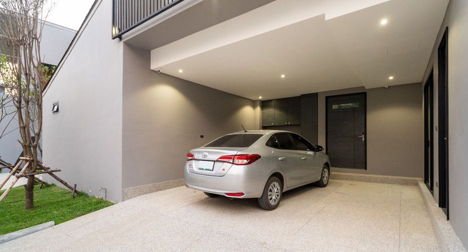 For rent 4 bedrooms villa in Thalang, Phuket
