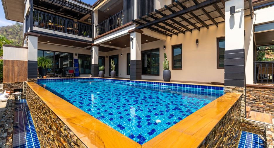 For sale 5 bedrooms villa in Hua Hin, Prachuap Khiri Khan