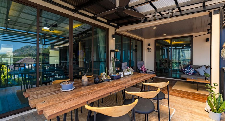 For sale 5 bedrooms villa in Hua Hin, Prachuap Khiri Khan