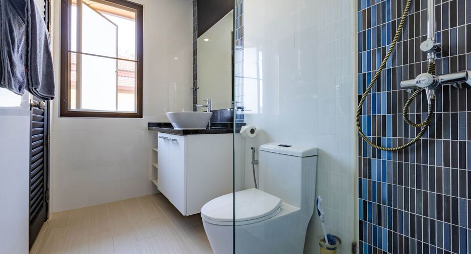 For sale 5 bedrooms villa in Hua Hin, Prachuap Khiri Khan