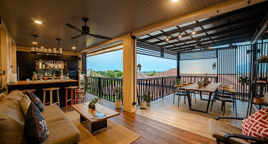 For sale 5 bedrooms villa in Hua Hin, Prachuap Khiri Khan