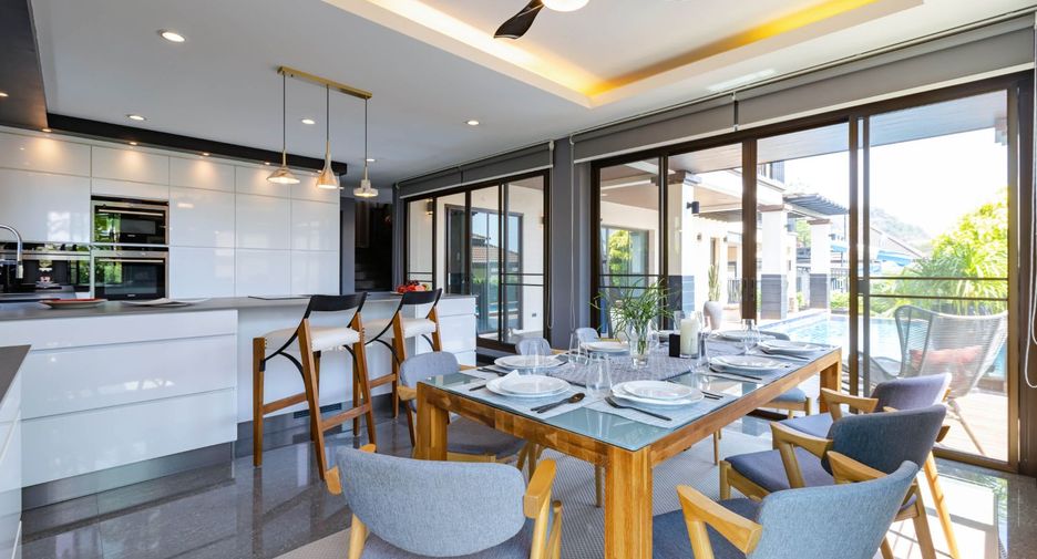 For sale 5 bedrooms villa in Hua Hin, Prachuap Khiri Khan