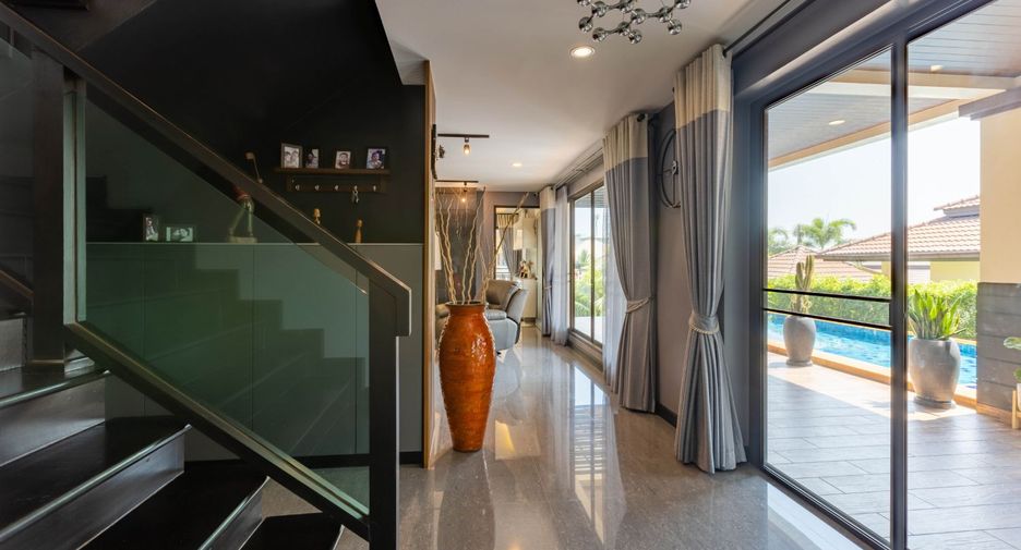 For sale 5 bedrooms villa in Hua Hin, Prachuap Khiri Khan