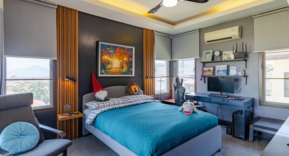 For sale 5 bedrooms villa in Hua Hin, Prachuap Khiri Khan