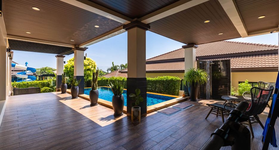 For sale 5 bedrooms villa in Hua Hin, Prachuap Khiri Khan