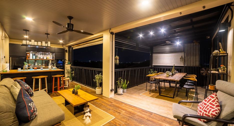 For sale 5 bedrooms villa in Hua Hin, Prachuap Khiri Khan