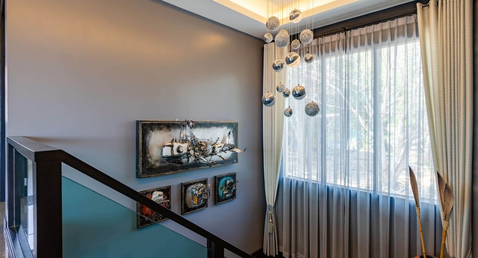 For sale 5 bedrooms villa in Hua Hin, Prachuap Khiri Khan