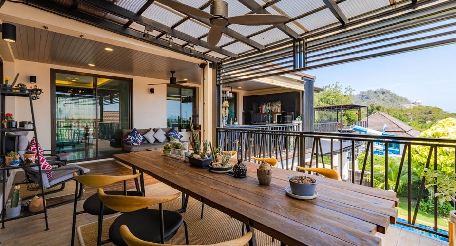 For sale 5 bedrooms villa in Hua Hin, Prachuap Khiri Khan