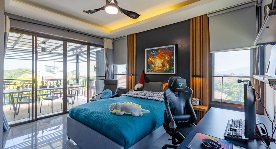 For sale 5 bedrooms villa in Hua Hin, Prachuap Khiri Khan