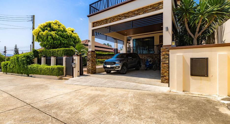 For sale 5 bedrooms villa in Hua Hin, Prachuap Khiri Khan