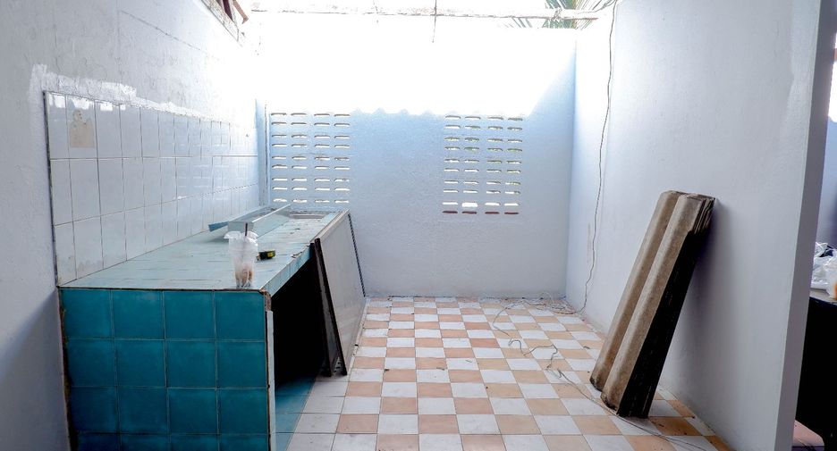 For rent and for sale 5 bedrooms house in Mueang Phuket, Phuket