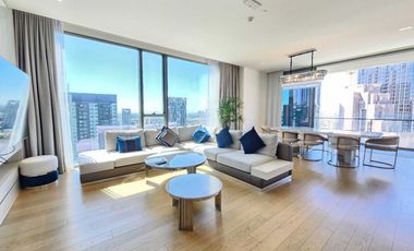 Condo en alquiler y en venta de 3 habitaciones en Khlong Toei, Bangkok