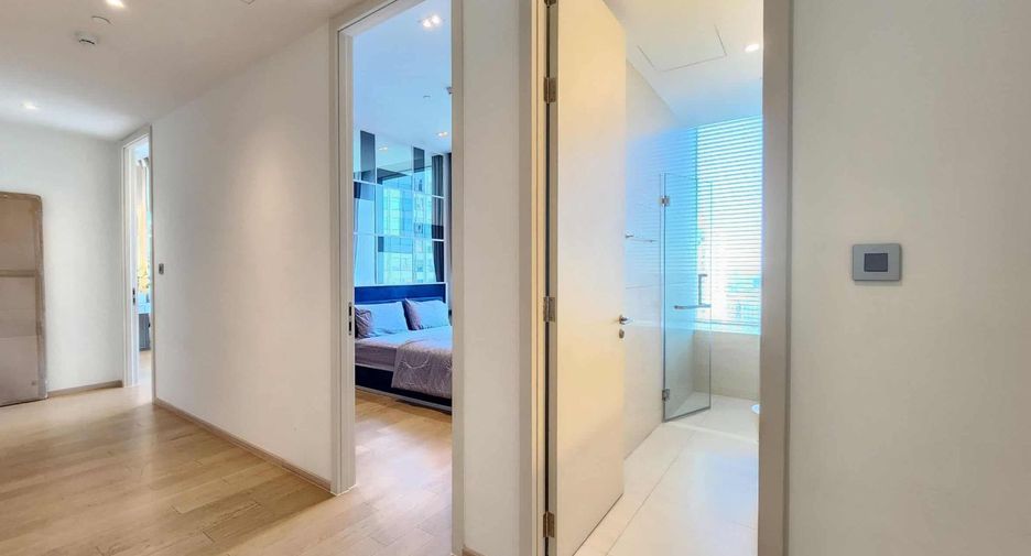 Condo en alquiler y en venta de 3 habitaciones en Khlong Toei, Bangkok