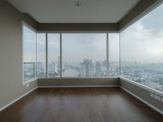 For rent 3 bedrooms condo in Bang Kho Laem, Bangkok