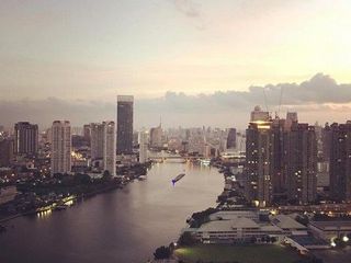 For rent 3 bedrooms condo in Bang Kho Laem, Bangkok