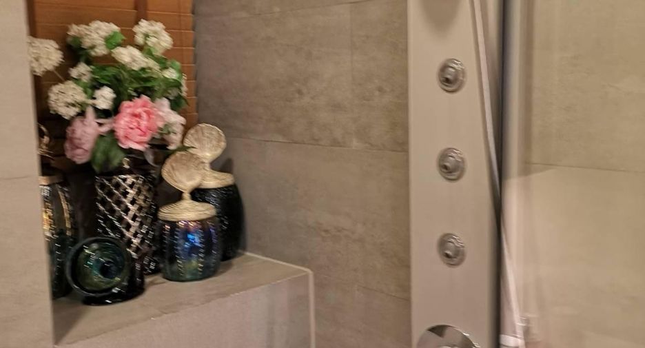 For rent and for sale 2 bedrooms condo in Khlong Toei, Bangkok