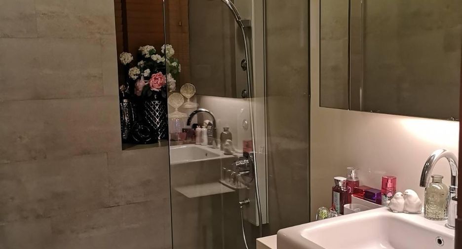 For rent and for sale 2 bedrooms condo in Khlong Toei, Bangkok