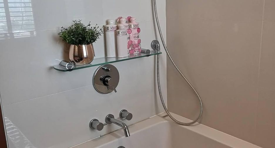 For rent and for sale 2 bedrooms condo in Khlong Toei, Bangkok