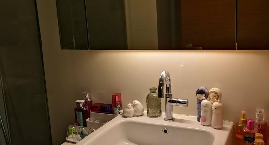 For rent and for sale 2 bedrooms condo in Khlong Toei, Bangkok