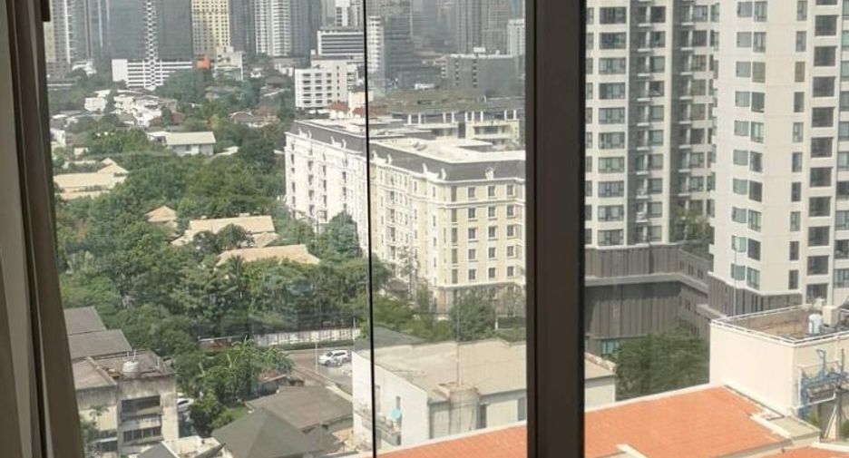 For rent and for sale 2 bedrooms condo in Khlong Toei, Bangkok