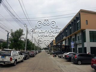For sale 2 bedrooms retail Space in Suan Luang, Bangkok