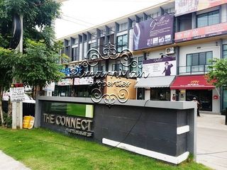 For sale 2 bedrooms retail Space in Suan Luang, Bangkok