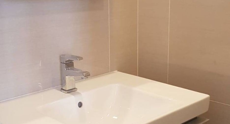 For rent and for sale 2 bedrooms condo in Khlong Toei, Bangkok