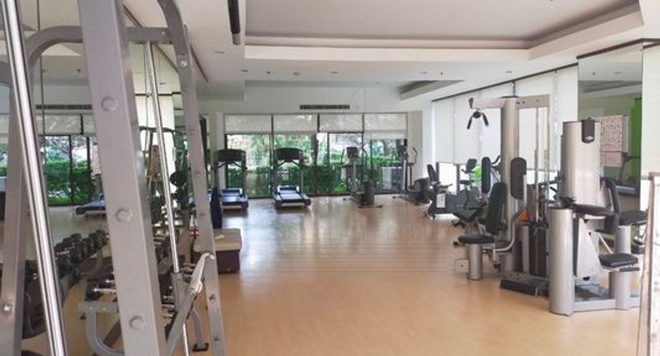 For rent 2 bedrooms condo in Khlong Toei, Bangkok