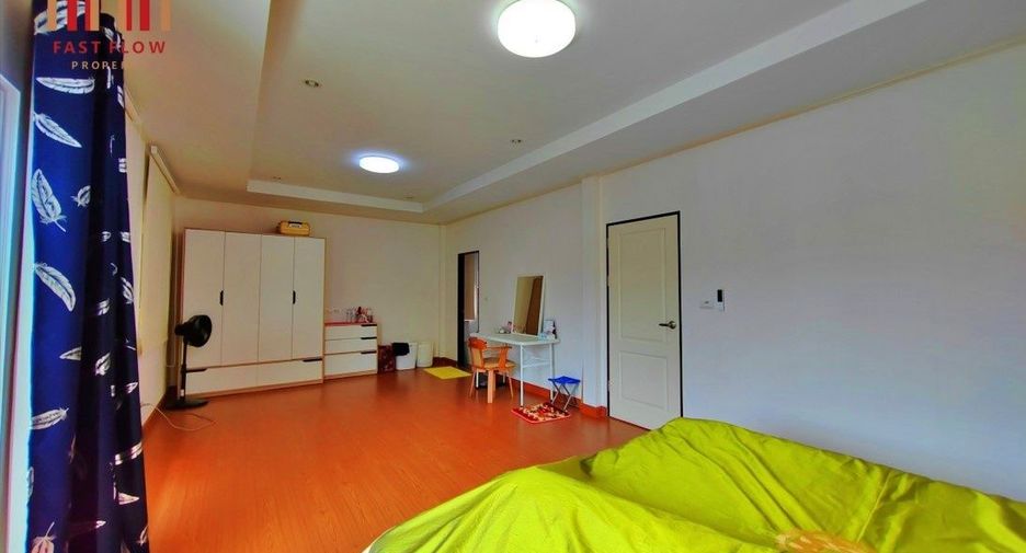 For sale 4 ベッドルーム house in Bang Khen, Bangkok