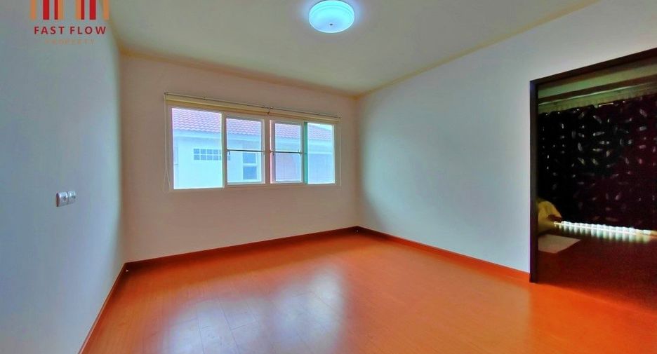 For sale 4 ベッドルーム house in Bang Khen, Bangkok