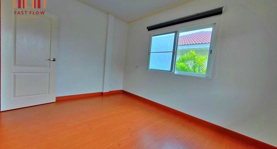 For sale 4 ベッドルーム house in Bang Khen, Bangkok